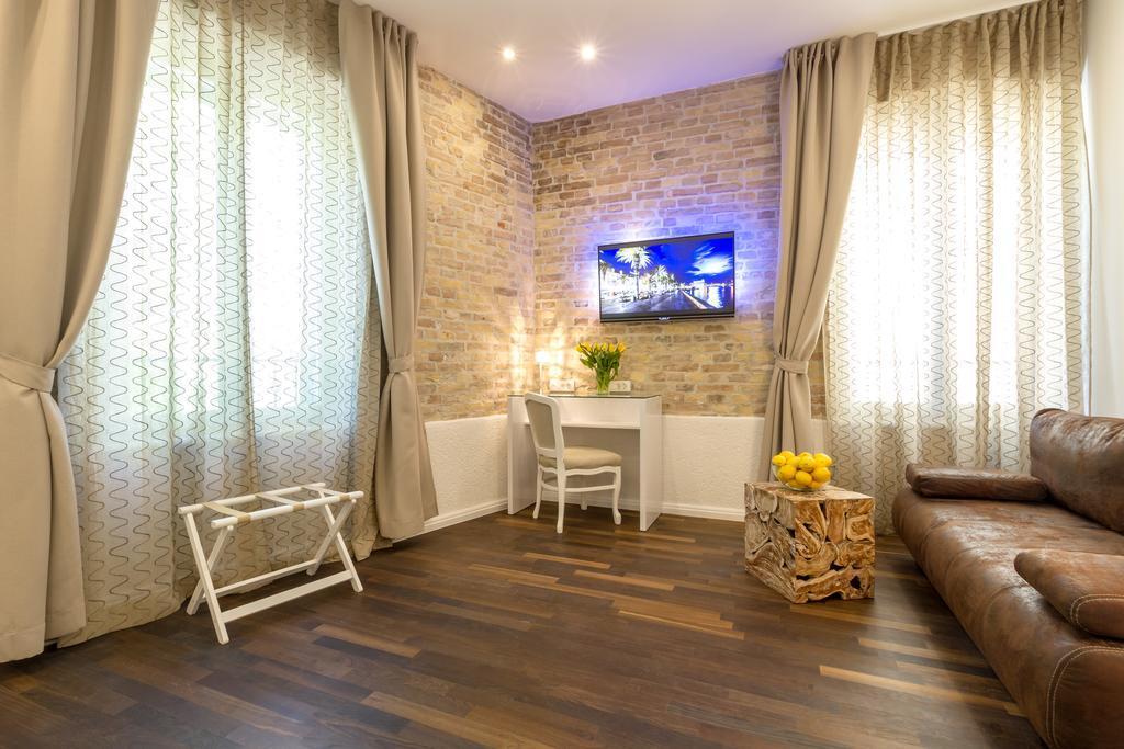 Pellegrini Luxury Rooms Σπλιτ Εξωτερικό φωτογραφία