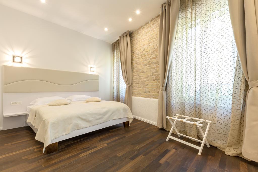 Pellegrini Luxury Rooms Σπλιτ Εξωτερικό φωτογραφία